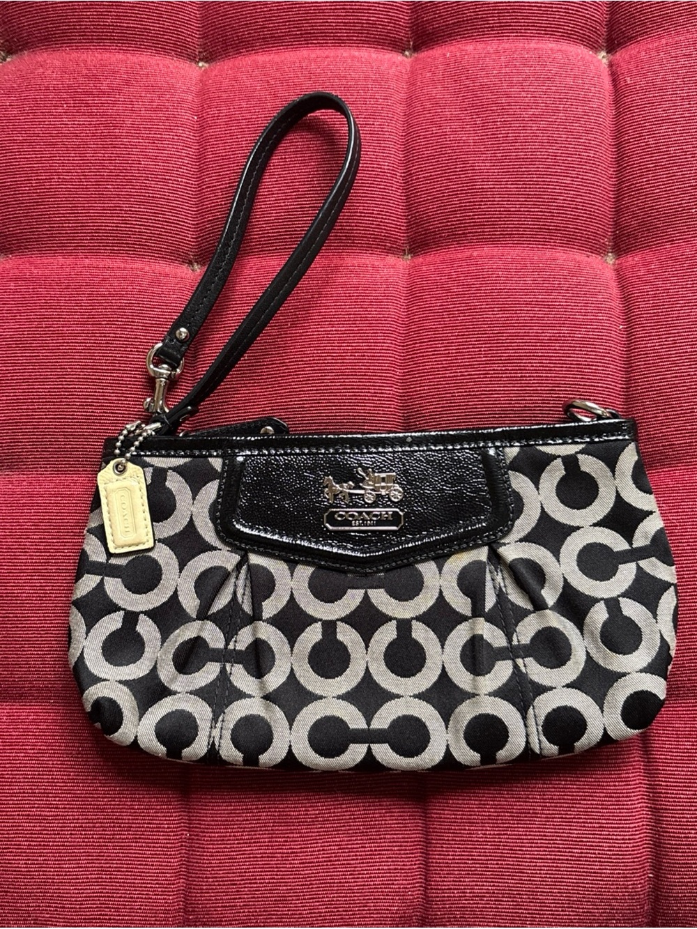 Coach Madison Horse & Carriage Pleated Op Art Wristlet Clutch — Black